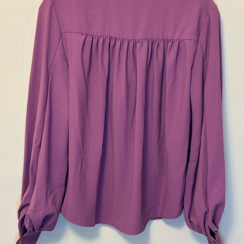 NWT Dee Ocleppo Sumptuous Lavender Peasant Blouse with Long Bishop Sleeves - Picture 5 of 11